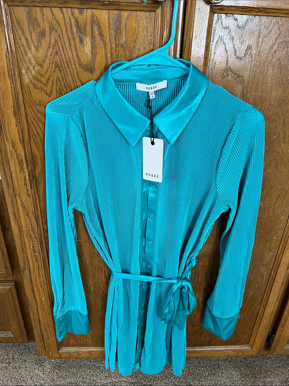 Ro & De Teal Long-Sleeve Button-Front Midi Dress with Tie Waist